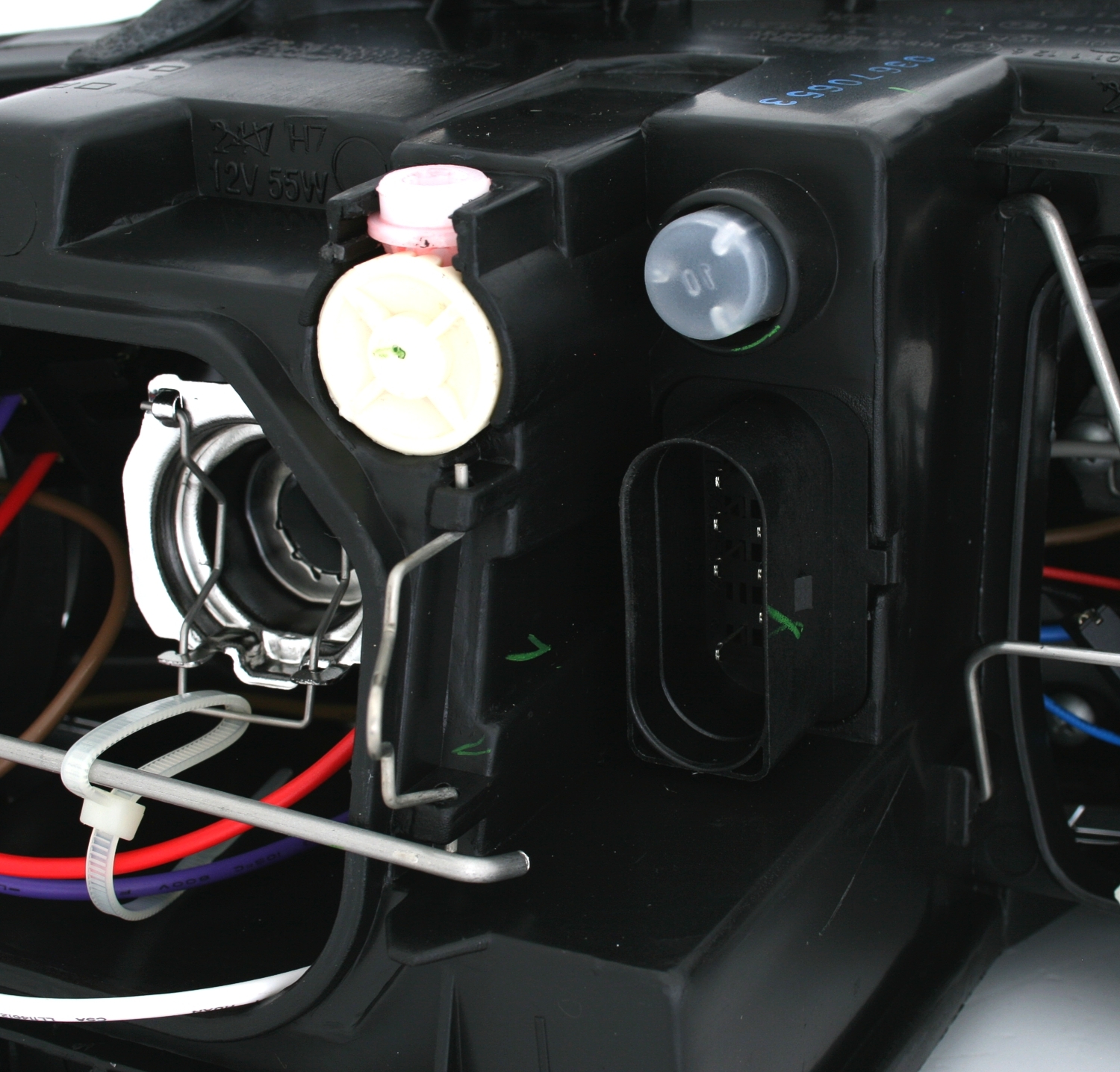 Scheinwerfer für Audi A4 8E / links               