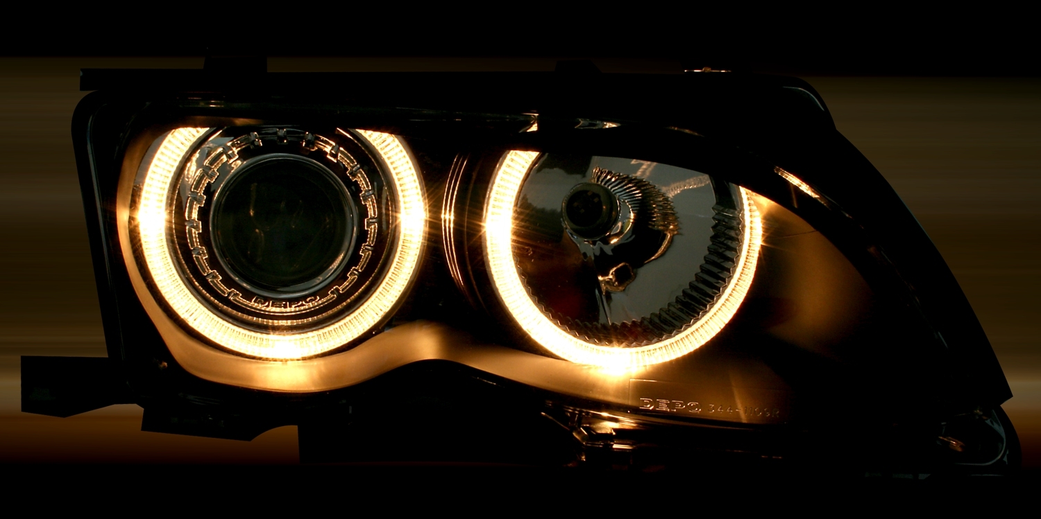 Angel Eyes Scheinwerfer für 3er BMW E46 in Schwarz