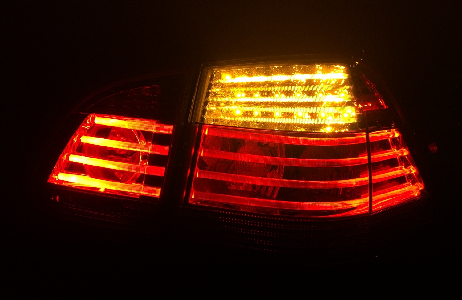 LED Rückleuchten Set für 5er BMW E61 in Rot-Smoke 