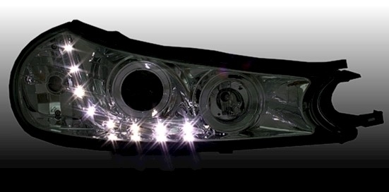 Scheinwerfer für Ford Mondeo MK2 in Schwarz