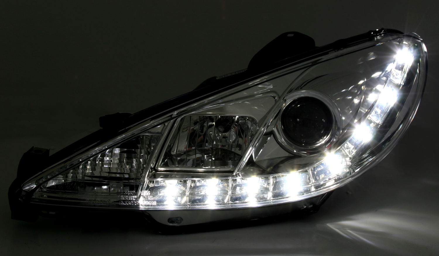 Scheinwerfer mit LED für Peugeot 206 in Chrom