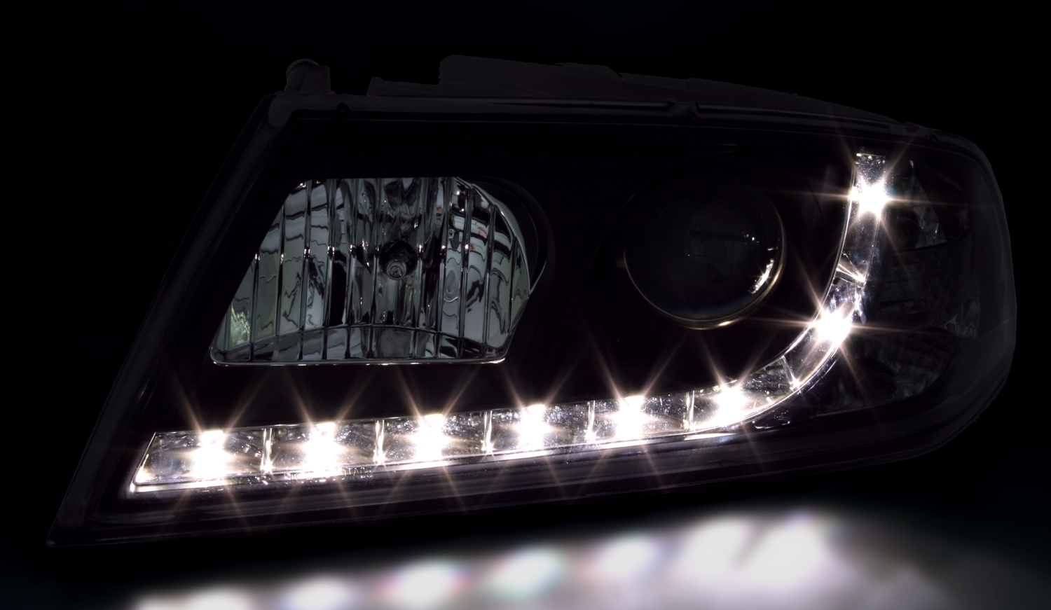 Scheinwerfer mit LED für Skoda Octavia 2 in Schw.
