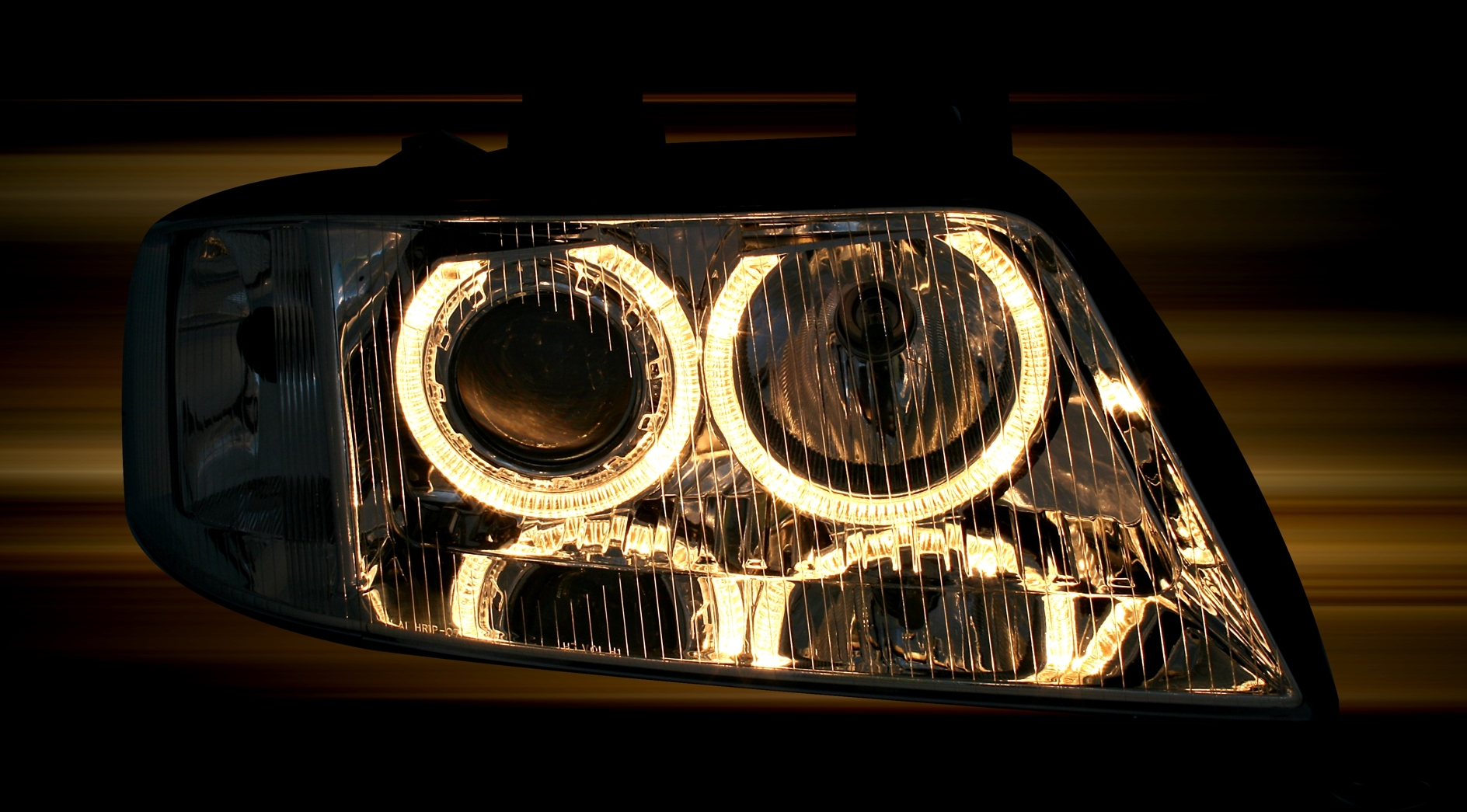Angel Eyes Scheinwerfer für Audi A6 4B in Chrom