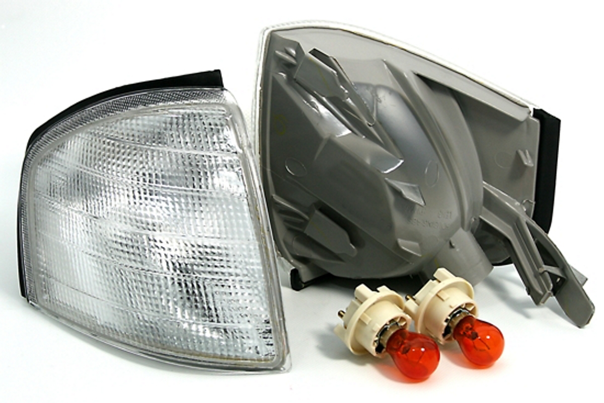 Frontblinker für Mercedes W202 C Klasse in Weiss  