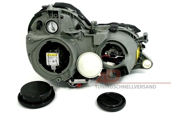 Xenon Scheinwerfer Set für Mercedes W208 in Schw.