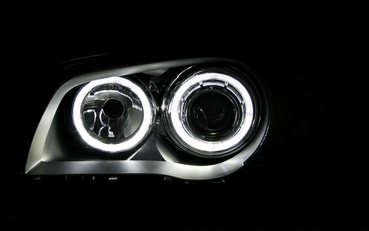 Angel Eyes Scheinwerfer für 1er BMW E8_ in Grau